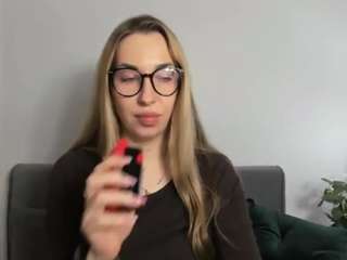 ariagntle's CamSoda show and profile