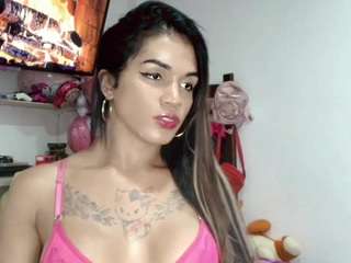 gabriela-lukyano... Live Webcam on CamSoda