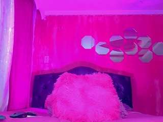 shanellgirl live cam profile