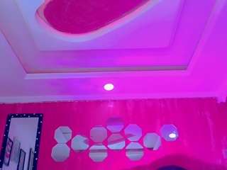 shanellgirl webcam model