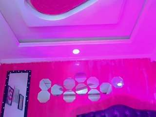 shanellgirl Live Webcam on CamSoda