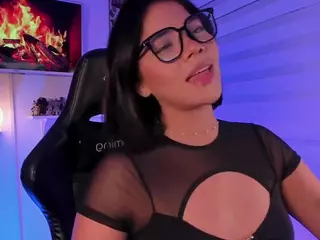 Julieta's Live Sex Cam Show