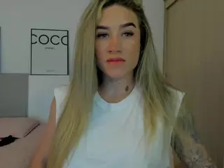 sofiaborton's Live Sex Cam Show