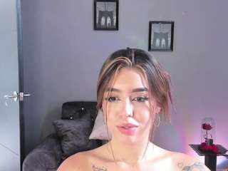 zoee-jackson webcam