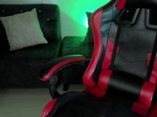  zoee-jackson chat room