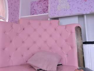 bonnie-milf live cam profile