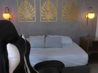 nathaly-22 webcam model