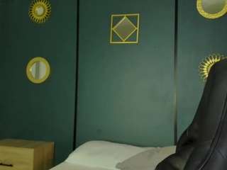 le modèle nathaly-22 est en webcam porno dans un show sur le site camsoda, il possède les tags suivants: ahegao,anal-toys,toys,tease,tattoos,no smoking,no drinking,lovense,doggy-style,deepthroat,cum-in-pussy,camel-toe,brown eyes,black hair,ass-to-mouth,big tits,curvy,hd,latina