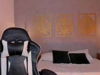 nathaly-22 live webcam show