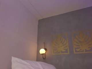 nathaly-22 live webcam show