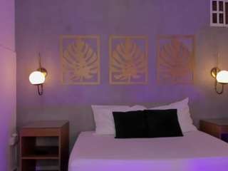 nathaly-22 live webcam show