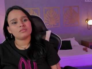 nathaly-22 live webcam show