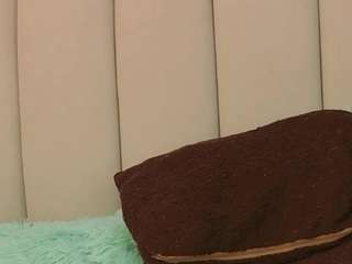 julietriver Live Webcam on CamSoda