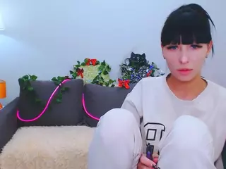 Marienna-Blue's Live Sex Cam Show