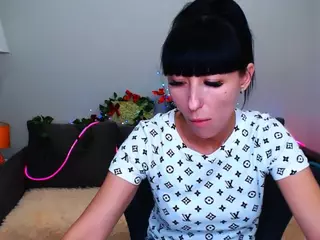 Marienna-Blue's Live Sex Cam Show
