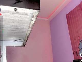 cute-enderlyn21 Red hair live webcam