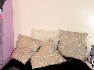 cute-enderlyn21 webcam