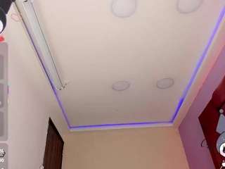 cute-enderlyn21 webcam