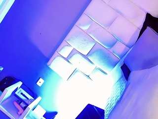 cute-enderlyn21 webcam