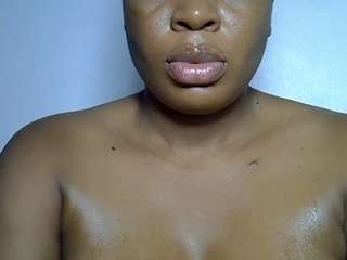 Lady Noire live webcam show
