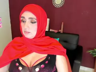 HijabiMilf's Live Sex Cam Show