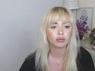 GinaTasty's Live Sex Cam Show