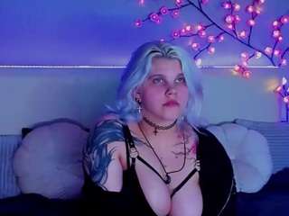 joannlowe webcam