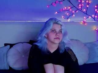 joannlowe webcam