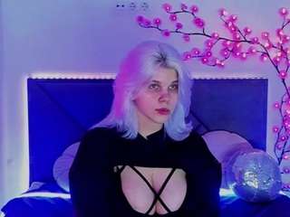 le modèle joannlowe est en webcam porno dans un show sur le site camsoda, il possède les tags suivants: anal,shaved pussy,lush,naked,natural,nature,nipple piercings,no smoking,normal,orgasm,sexy,spank,anal toys,spanking,strip,striptease,tattoos,teen-18,toys,voyeur