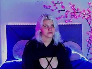 le modèle joannlowe est en webcam porno dans un show sur le site camsoda, il possède les tags suivants: anal,shaved pussy,lush,naked,natural,nature,nipple piercings,no smoking,normal,orgasm,sexy,spank,anal toys,spanking,strip,striptease,tattoos,teen-18,toys,voyeur