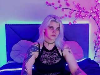 JoannLowe live cam