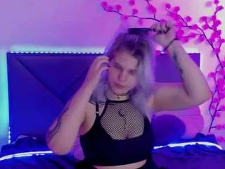 JoannLowe live cam preview