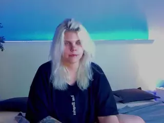 JoannLowe's Live Sex Cam Show