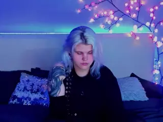 JoannLowe's Live Sex Cam Show