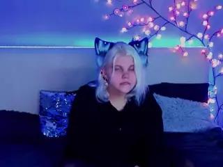 JoannLowe's Live Sex Cam Show