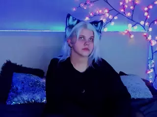 JoannLowe's Live Sex Cam Show