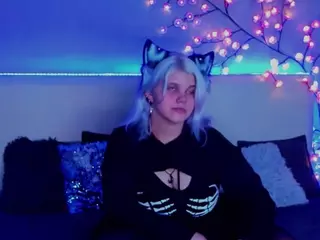 JoannLowe's Live Sex Cam Show