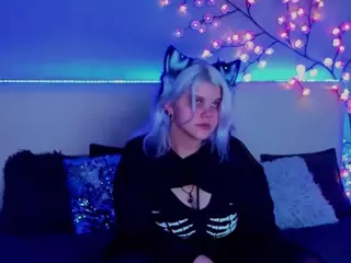 JoannLowe's Live Sex Cam Show