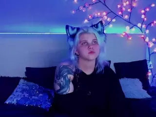 JoannLowe's Live Sex Cam Show