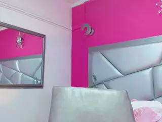 MelodyMichell's Live Sex Cam Show