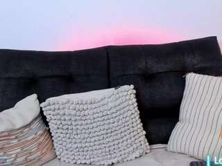 shannel-queen Live Webcam on CamSoda