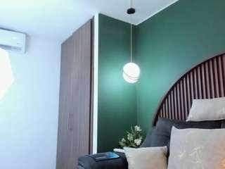 shannel-queen live cam profile