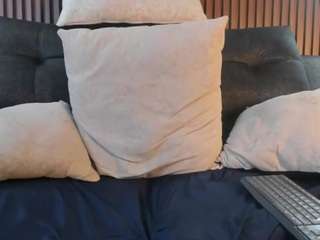 shannel-queen live webcam show