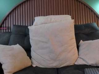 Shannel-queen's cam show statistics and live stream