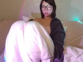 quinnyestel Live Webcam on CamSoda
