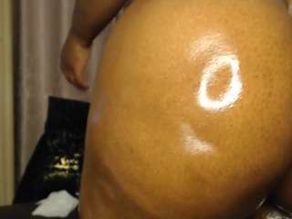 curvychocolateass