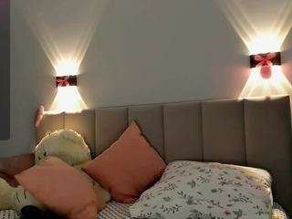diana-nier Live Webcam on CamSoda