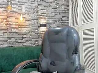 stud-foxx Live Webcam on CamSoda