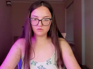 MiraSevan's Live Sex Cam Show