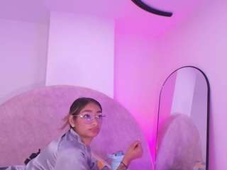 valery-ss's CamSoda show and profile